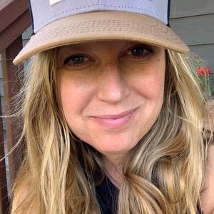 Meet your Posher, Deirdre